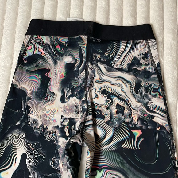 Nike Pro Crop Legging | Size Small - Picture 7 of 9